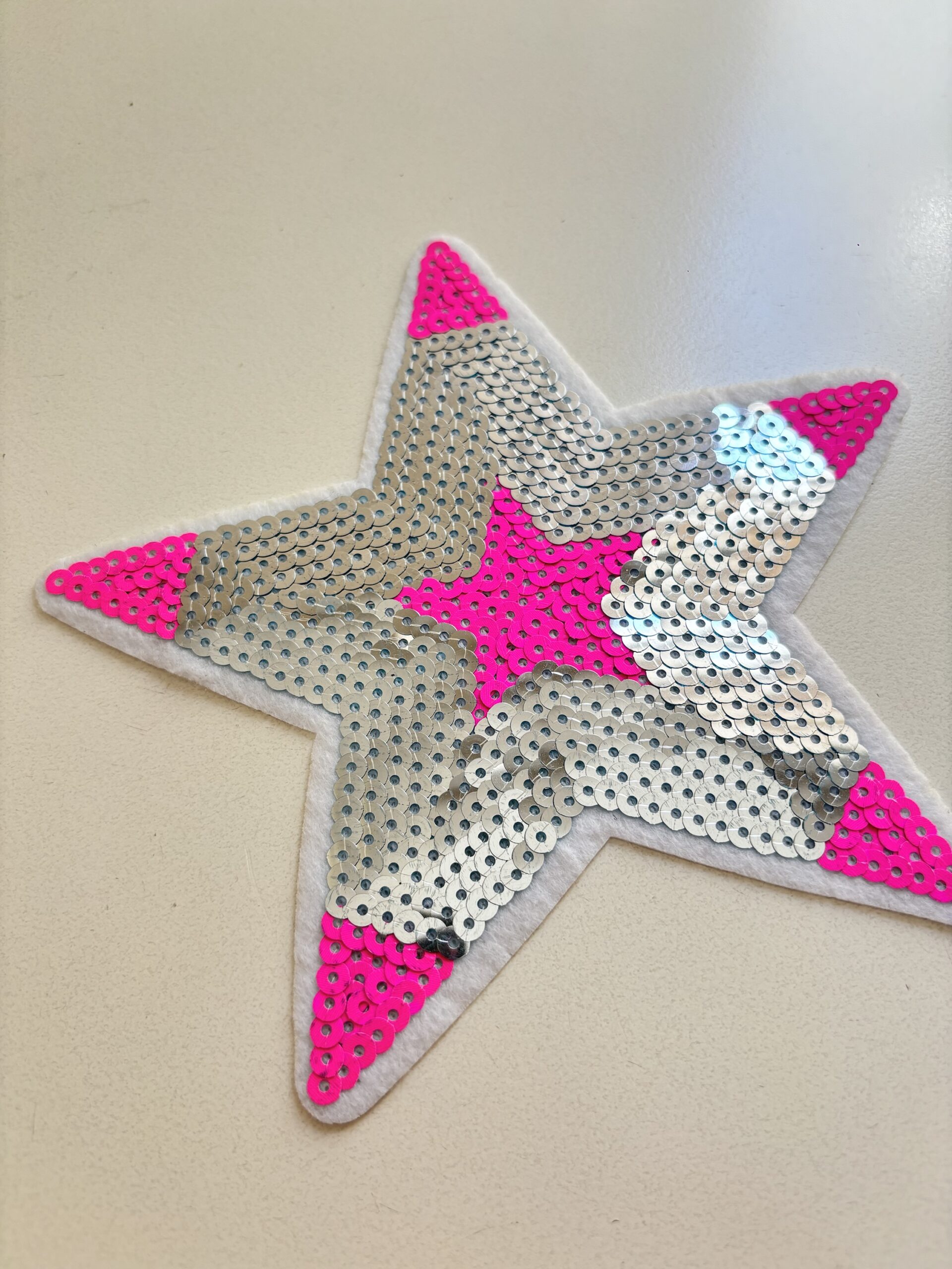 Estrella plateada y fucsia - Imagen 2