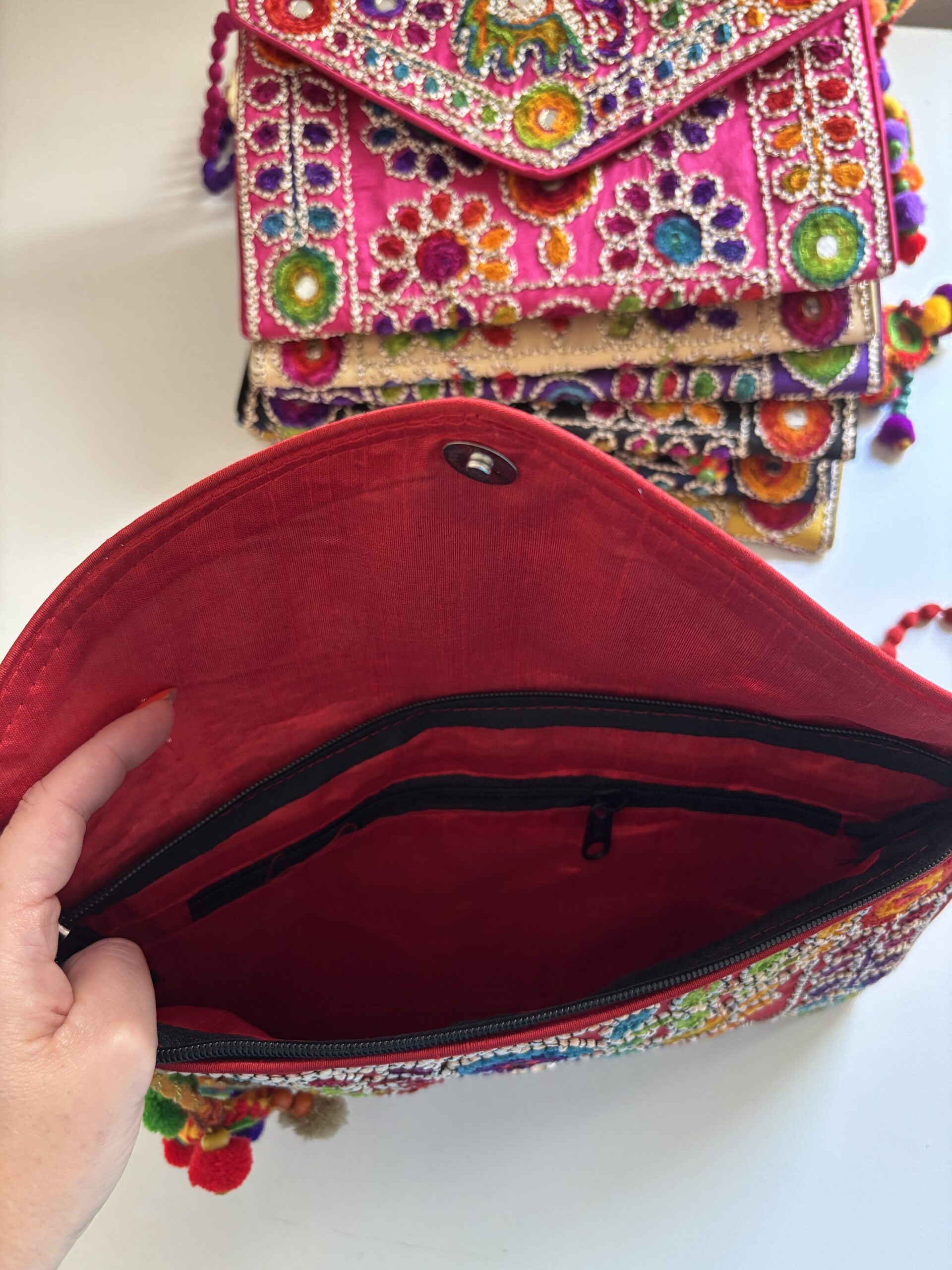 Sobre India Chic rojo - Imagen 5