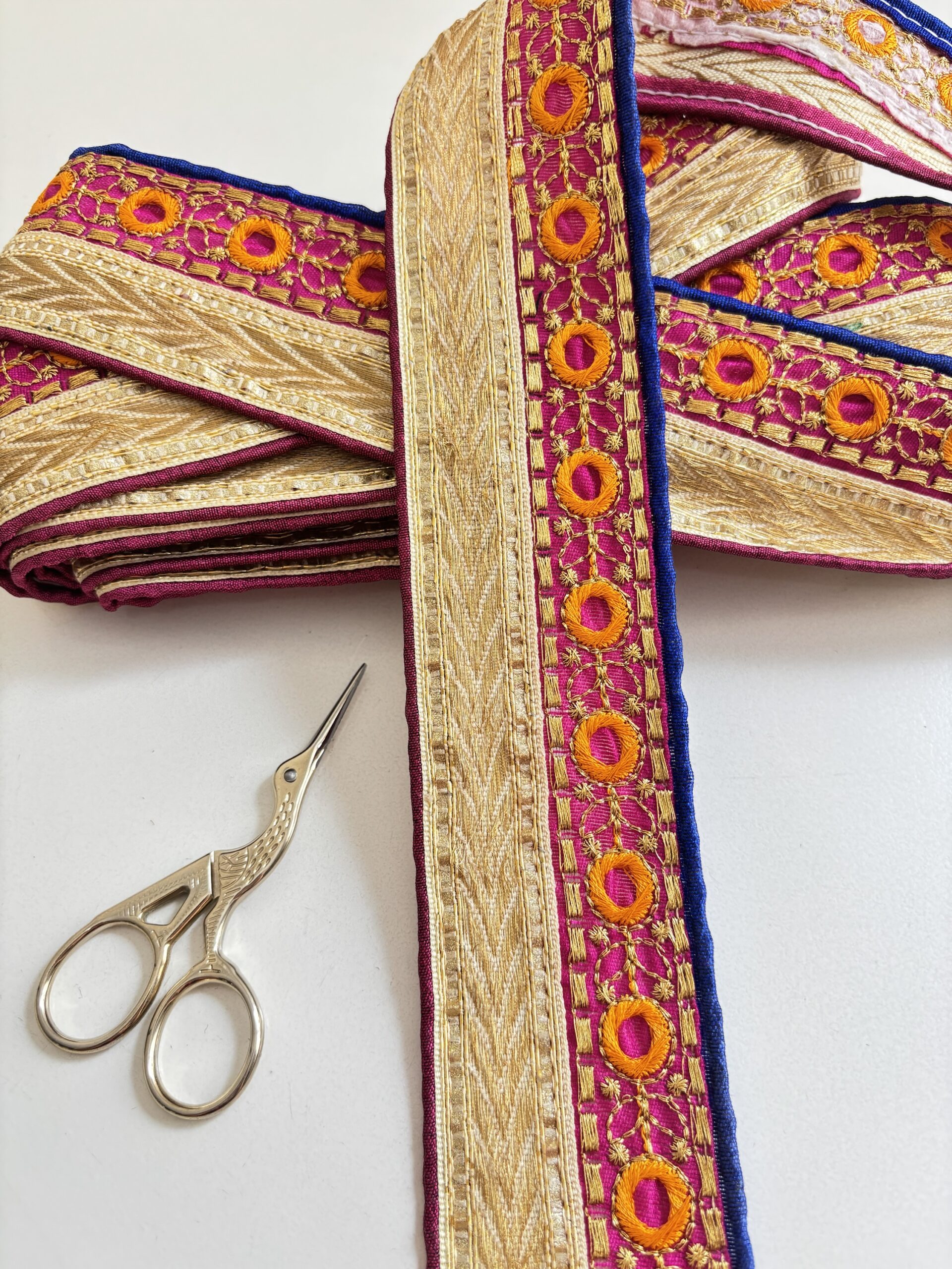 Dorado y fucsia 🌟🩷