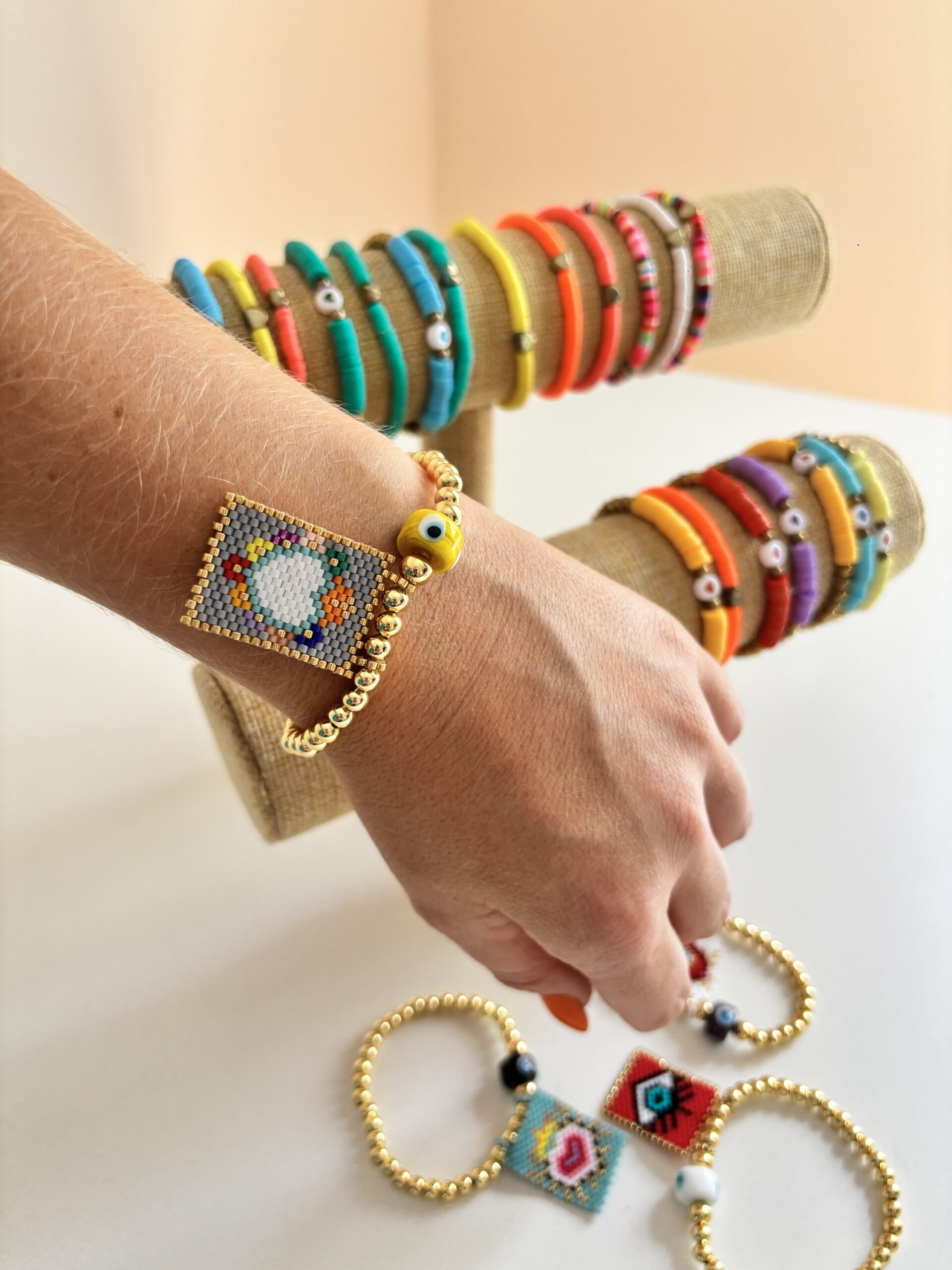 Pulsera banderita 💛